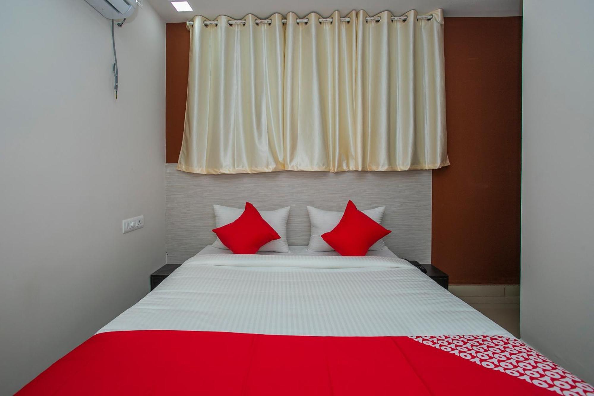 Hotel O Varcity Phi Premium Pavilion ,Above Hdfc Bank ,Near Anjaneya Temple Madiwala, Hosur Main R Bangalore Exterior foto